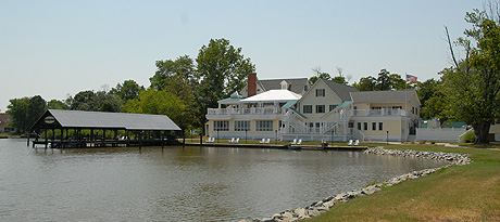 The Oaks Waterfront Inn - Royal Oak, MD